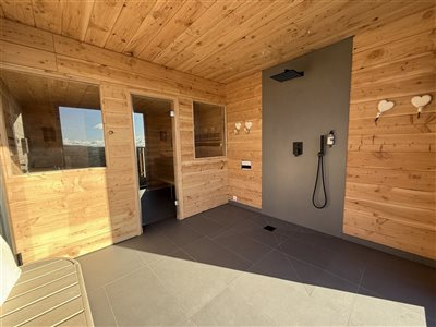 Notre sauna Finlandais insolite est prêt à vous accueillir 